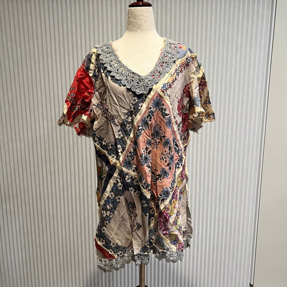 Patchwork Floral Lace-Trim Short Sleeve Top - Multi
